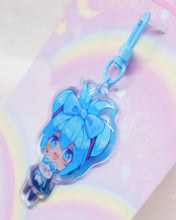 Load image into Gallery viewer, Miku Cinna Acrylic Keychain